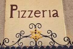 DE_Rot_Signs_n_Such_018